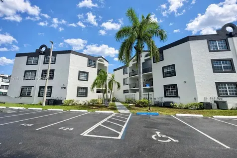 9731 Fontainebleau Boulevard Miami FL 33172