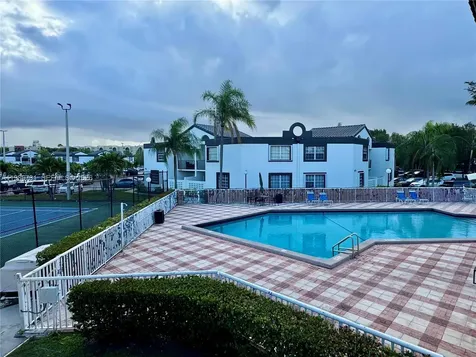 9731 Fontainebleau Boulevard Miami FL 33172