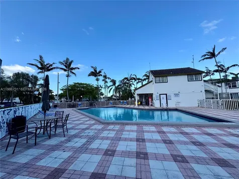 9731 Fontainebleau Boulevard Miami FL 33172