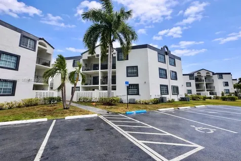 9731 Fontainebleau Boulevard Miami FL 33172