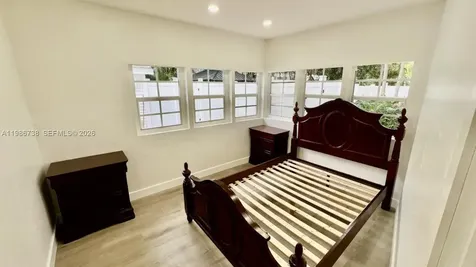 48 SW 14th Street Dania Beach FL 33004