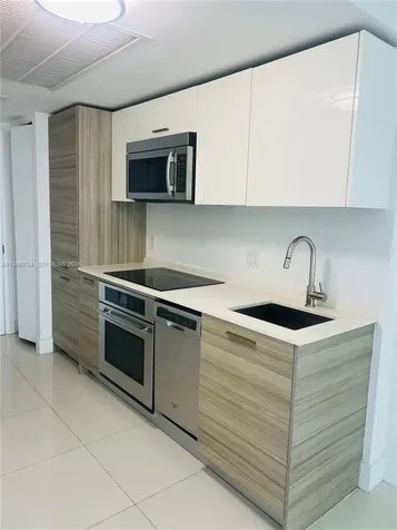 1300 Brickell Bay Drive Miami FL 33131