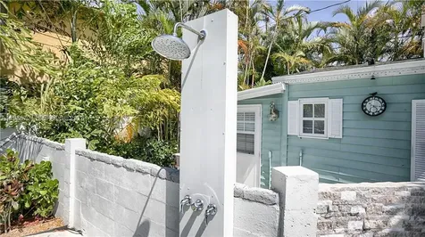 57 NE 24th Street Wilton Manors FL 33305