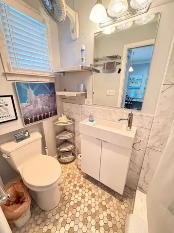 57 NE 24th Street Wilton Manors FL 33305