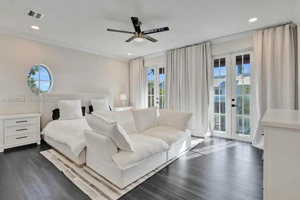 1121 NE 14th Avenue Fort Lauderdale FL 33304