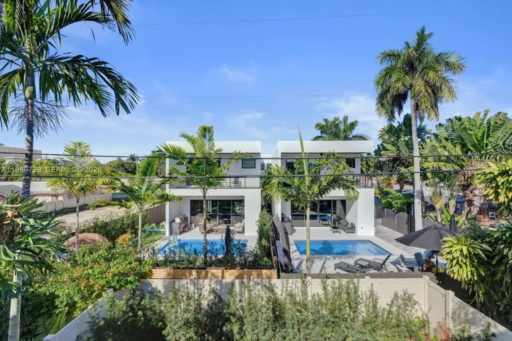 1121 NE 14th Avenue Fort Lauderdale FL 33304