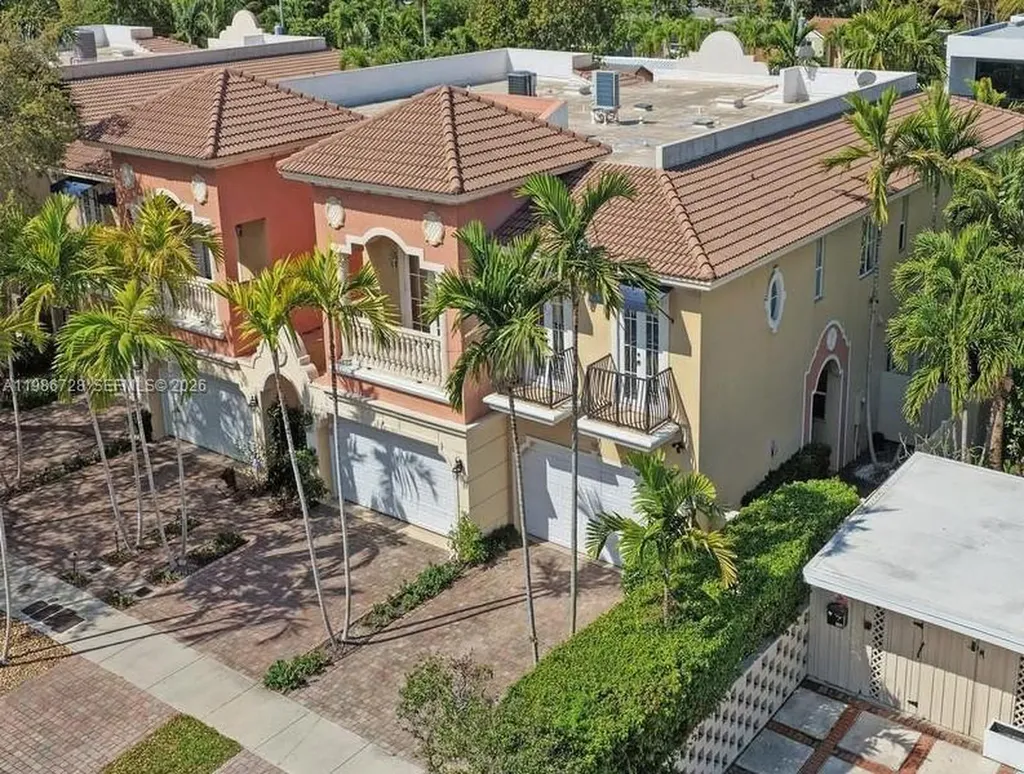 1121 NE 14th Avenue Fort Lauderdale FL 33304