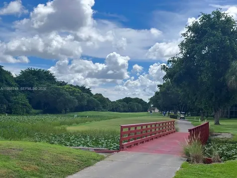 9461 Evergreen Place Davie FL 33324