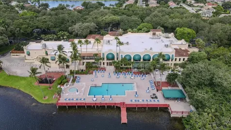 9461 Evergreen Place Davie FL 33324