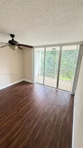 9461 Evergreen Place Davie FL 33324