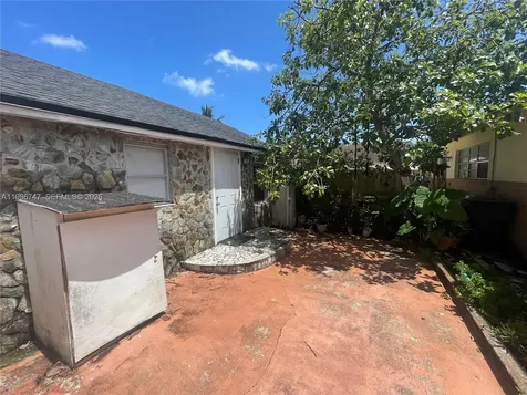 5738 Garfield Street Hollywood FL 33021