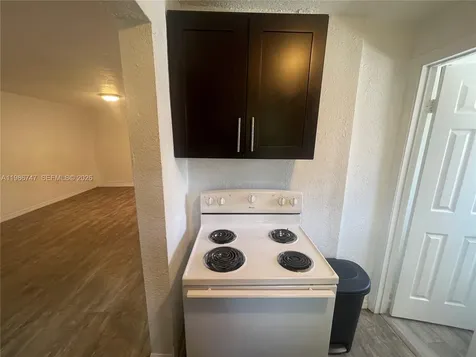 5738 Garfield Street Hollywood FL 33021