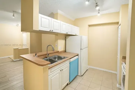 17150 N Bay Road Sunny Isles Beach FL 33160