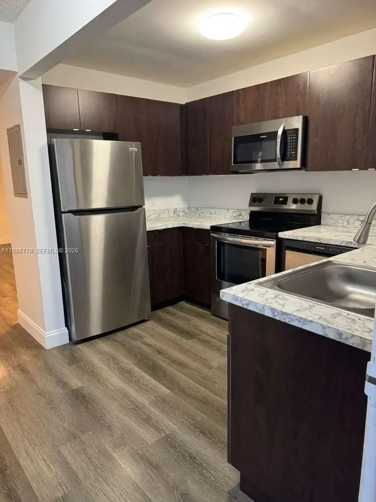 605 Ixoria Avenue Fort Pierce FL 34982