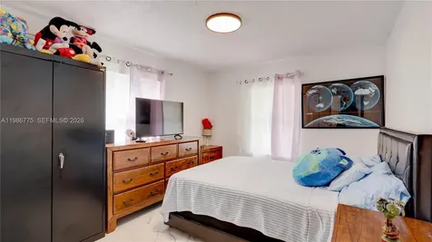 10529 NW 35th Avenue Miami FL 33147