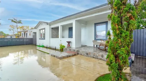 10529 NW 35th Avenue Miami FL 33147