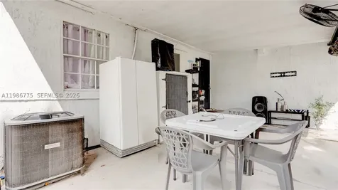 10529 NW 35th Avenue Miami FL 33147