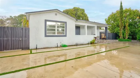 10529 NW 35th Avenue Miami FL 33147