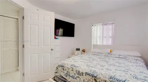 10529 NW 35th Avenue Miami FL 33147