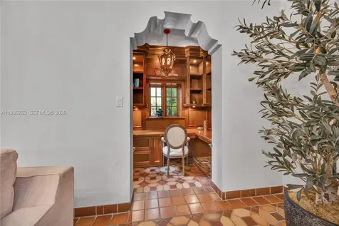 3820 Braganza Avenue Miami FL 33133