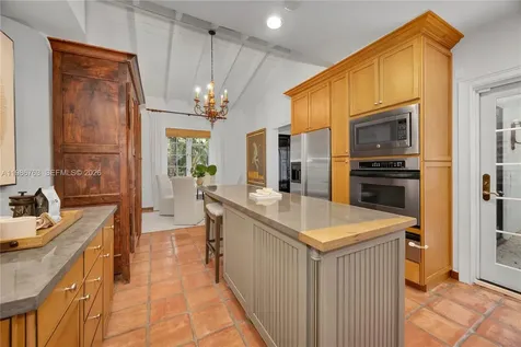 3820 Braganza Avenue Miami FL 33133
