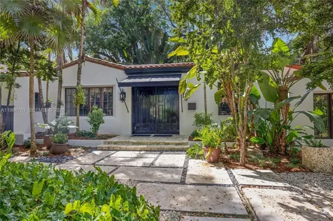 3820 Braganza Avenue Miami FL 33133