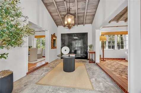 3820 Braganza Avenue Miami FL 33133