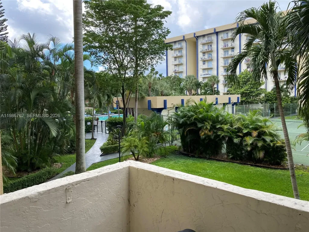 4550 NW 9th Street Miami FL 33126