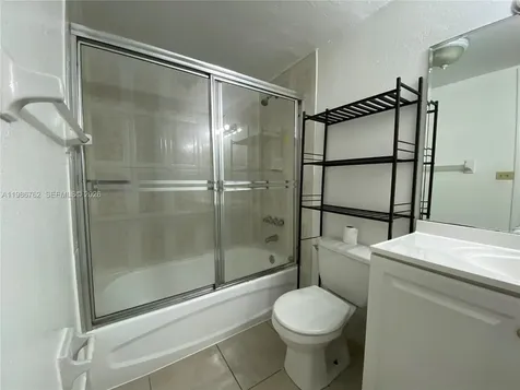 4550 NW 9th Street Miami FL 33126