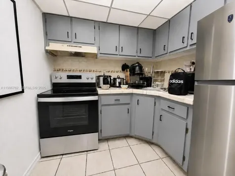 4550 NW 9th Street Miami FL 33126