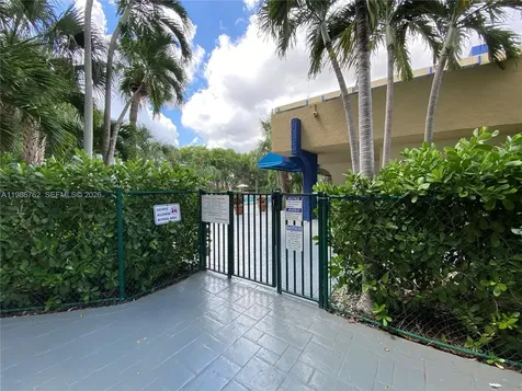 4550 NW 9th Street Miami FL 33126