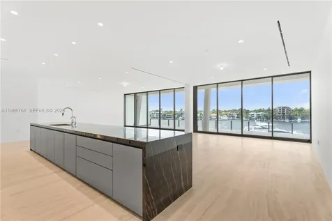 5 Grove Isle Coconut Grove FL 33133