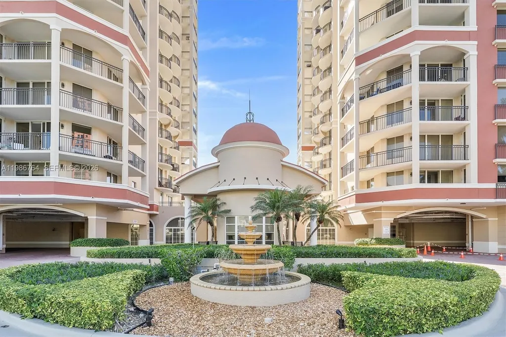 2011 N Ocean Boulevard Fort Lauderdale FL 33305
