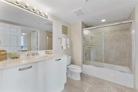 2011 N Ocean Boulevard Fort Lauderdale FL 33305