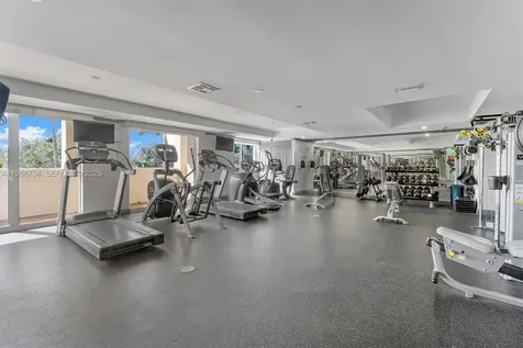 2011 N Ocean Boulevard Fort Lauderdale FL 33305