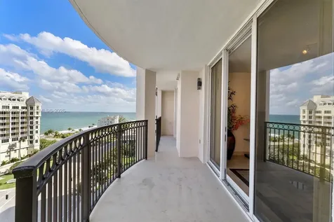 2011 N Ocean Boulevard Fort Lauderdale FL 33305
