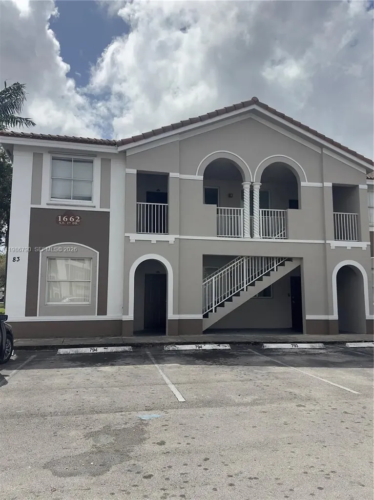 1662 SE 27th Drive Homestead FL 33035