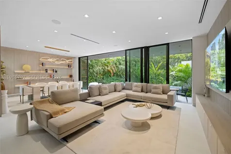 4534 Sheridan Avenue Miami Beach FL 33140