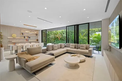 4534 Sheridan Avenue Miami Beach FL 33140