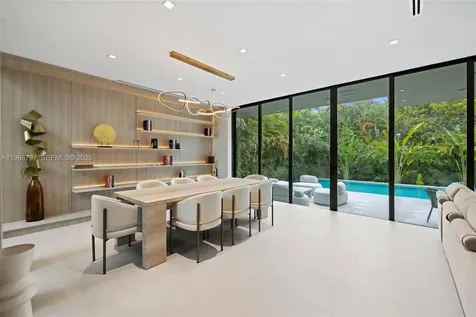 4534 Sheridan Avenue Miami Beach FL 33140