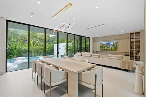 4534 Sheridan Avenue Miami Beach FL 33140
