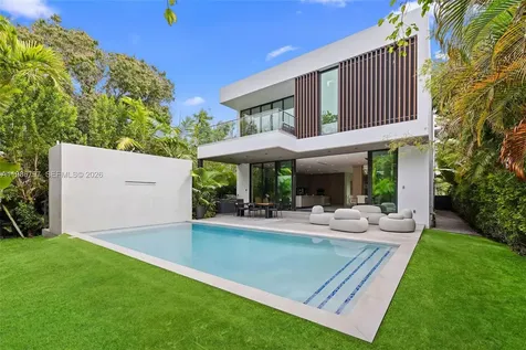 4534 Sheridan Avenue Miami Beach FL 33140