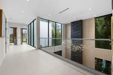 4534 Sheridan Avenue Miami Beach FL 33140