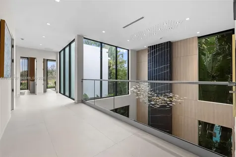 4534 Sheridan Avenue Miami Beach FL 33140