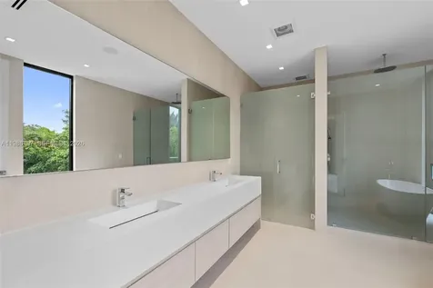 4534 Sheridan Avenue Miami Beach FL 33140