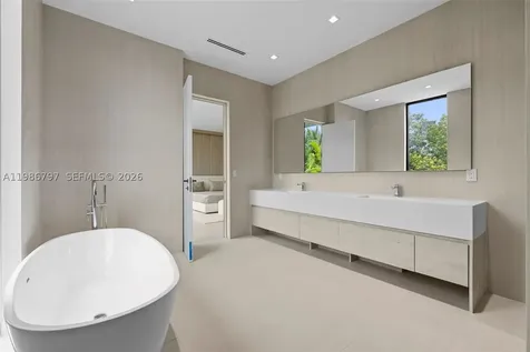 4534 Sheridan Avenue Miami Beach FL 33140