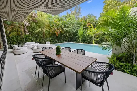 4534 Sheridan Avenue Miami Beach FL 33140