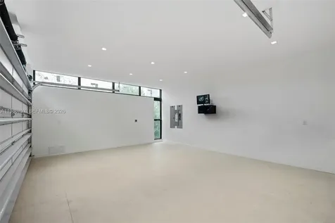4534 Sheridan Avenue Miami Beach FL 33140