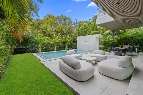 4534 Sheridan Avenue Miami Beach FL 33140