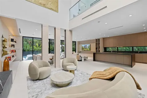 4534 Sheridan Avenue Miami Beach FL 33140